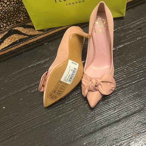 NWT Ted Baker new whip box, satin pumps, pink - Picture 3 of 5